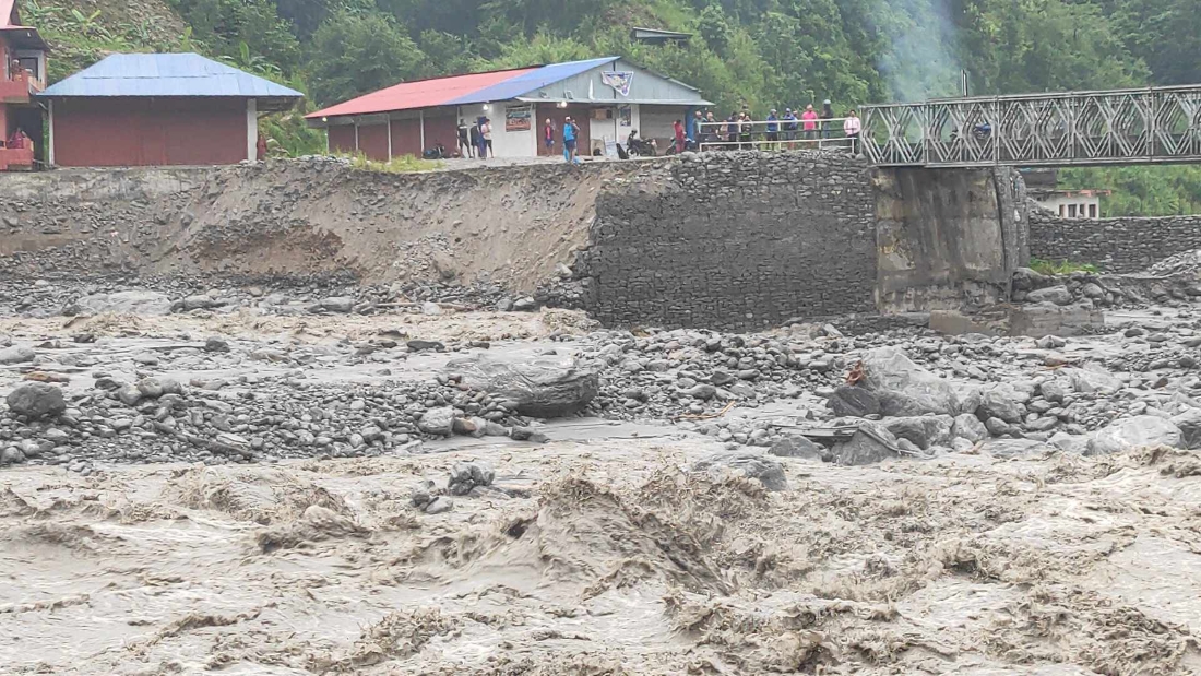 सिन्धुपाल्चोक आसपास हल्कादेखि मध्यम वर्षा, सतर्कता अपनाउन अनुरोध